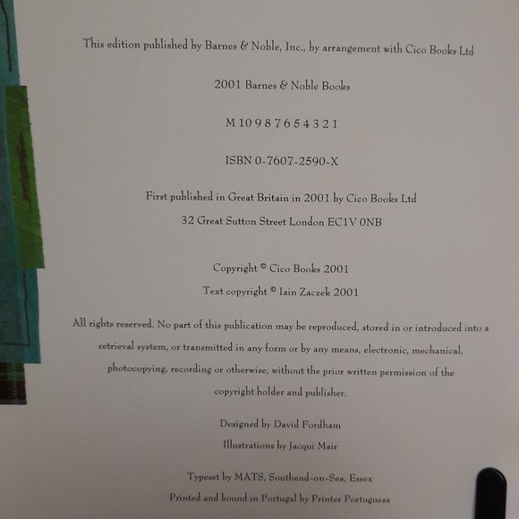 Hardcover Book "The Book of Scottish Clans" by Iain Zaczek - Picture 7 of 7